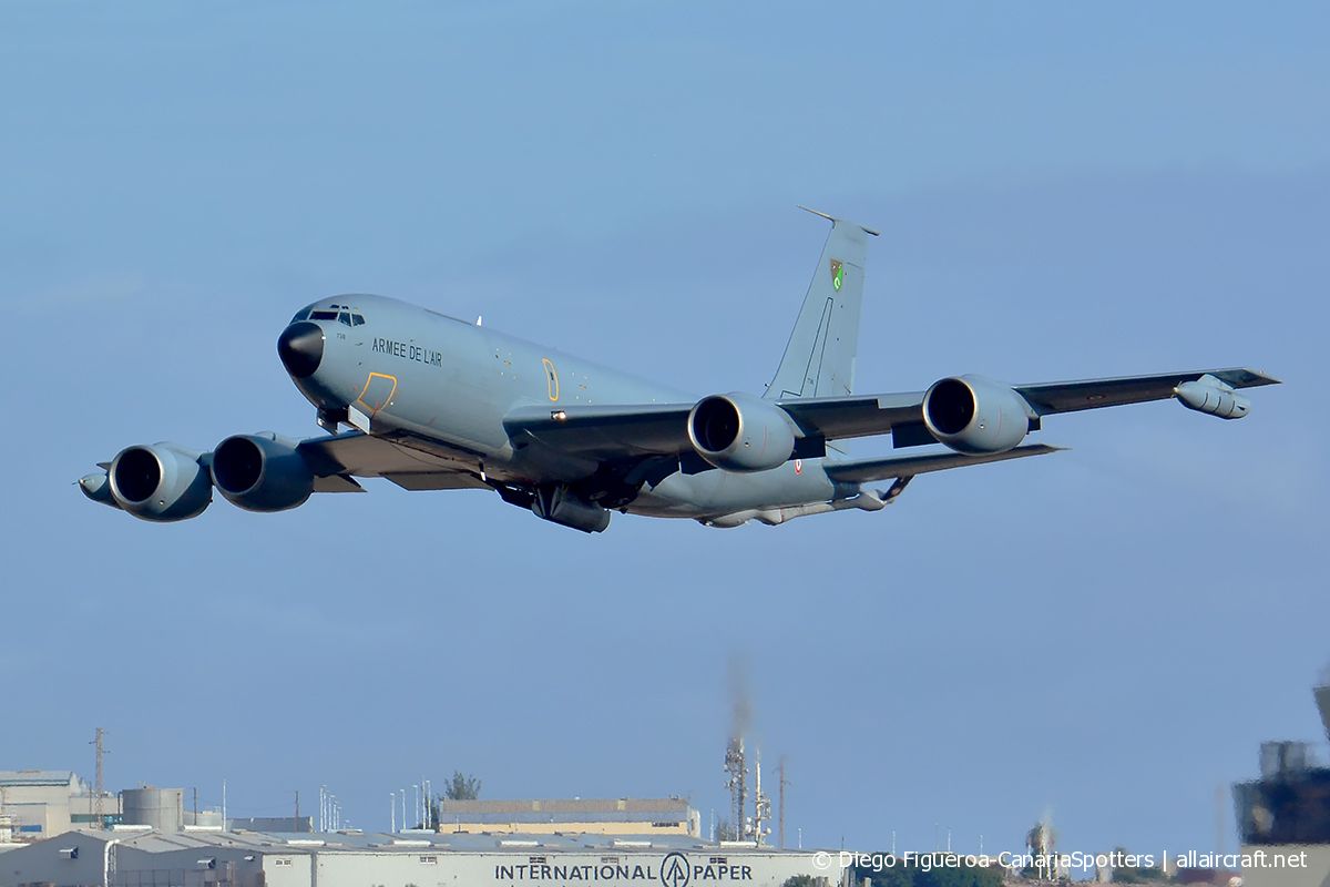 738 · Boeing C-135FR Stratotanker · (LPA / GCLP)