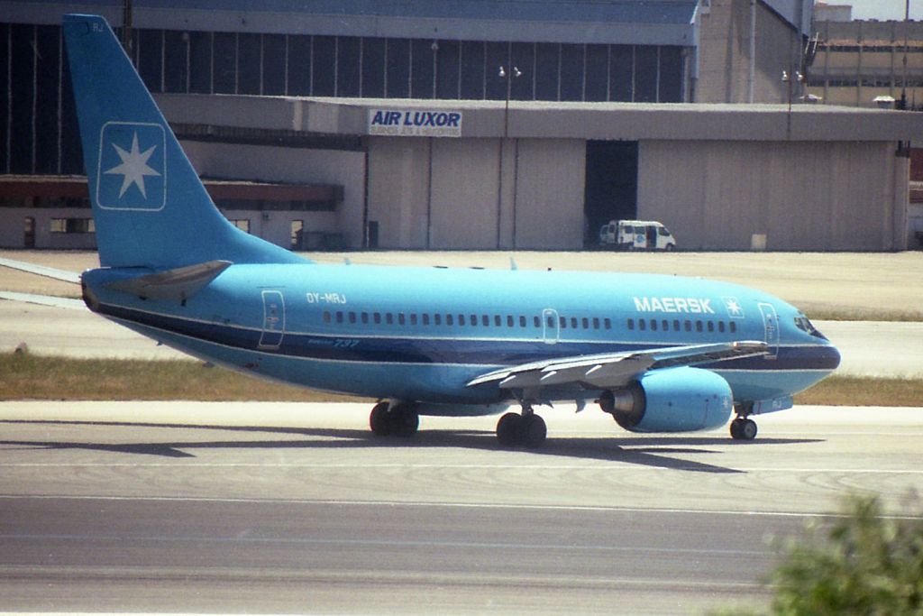 OY-MRJ · Boeing 737-7L9 · (LIS / LPPT)