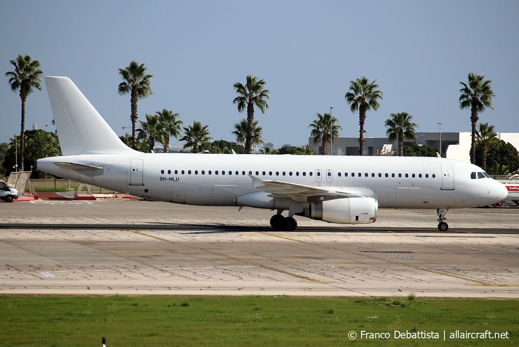 9H-MLU · Airbus A320-232 · (MLA / LMML)