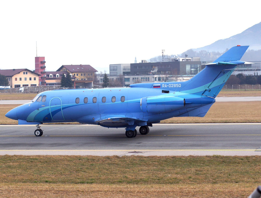 RA-02850 · British Aerospace BAe-125-700B · (SZG / LOWS)