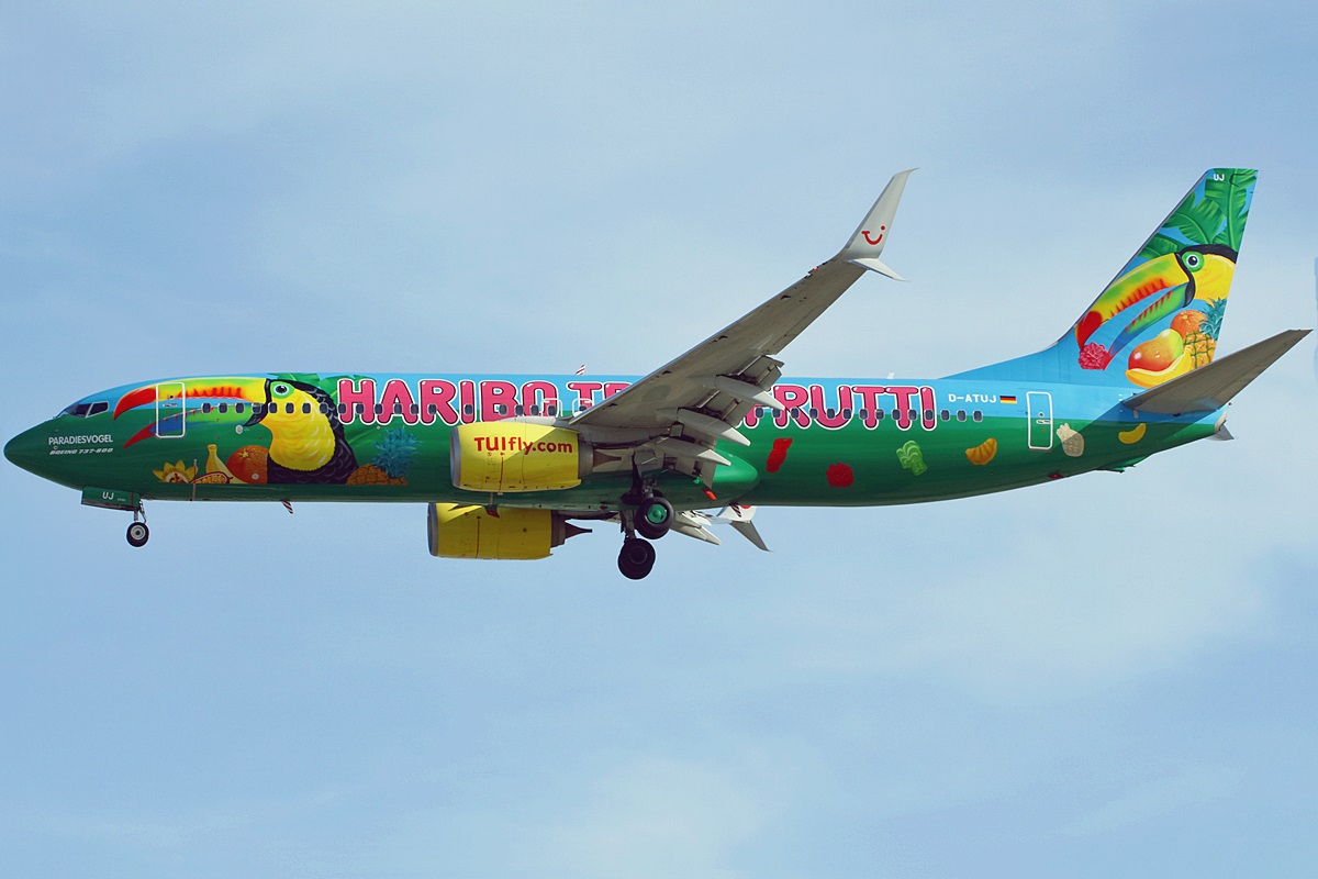 D-ATUJ · Boeing 737-8K5 · (LPA / GCLP)