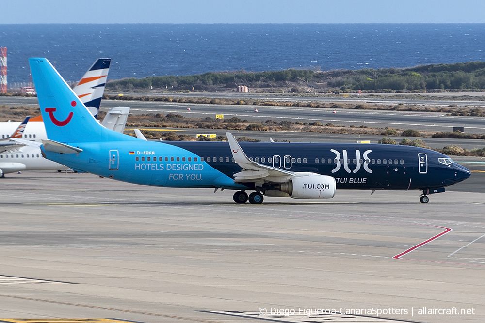D-ABKM · Boeing 737-86J(WL) · (LPA / GCLP)