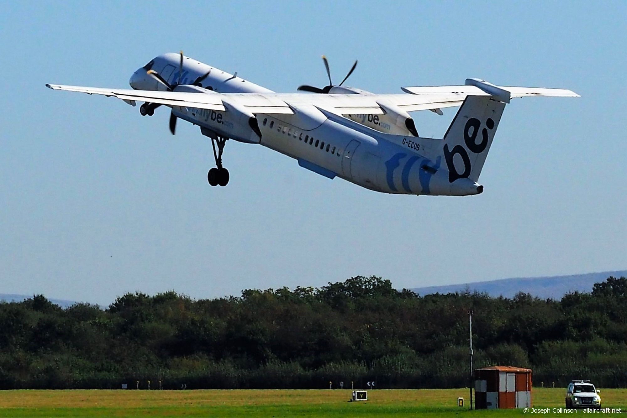 G-ECOB · Bombardier Dash 8-Q402 · (MAN / EGCC)