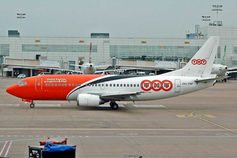 OO-TNF · Boeing 737-3Q8(QC) · (BRU / EBBR)