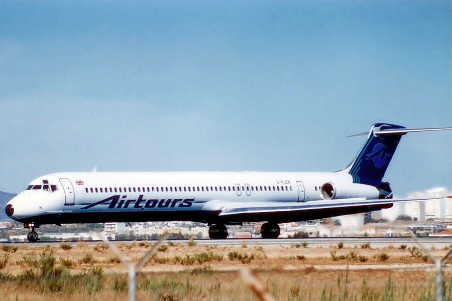 G-RJER · McDonnell Douglas MD-83 · (FAO / LPFR)