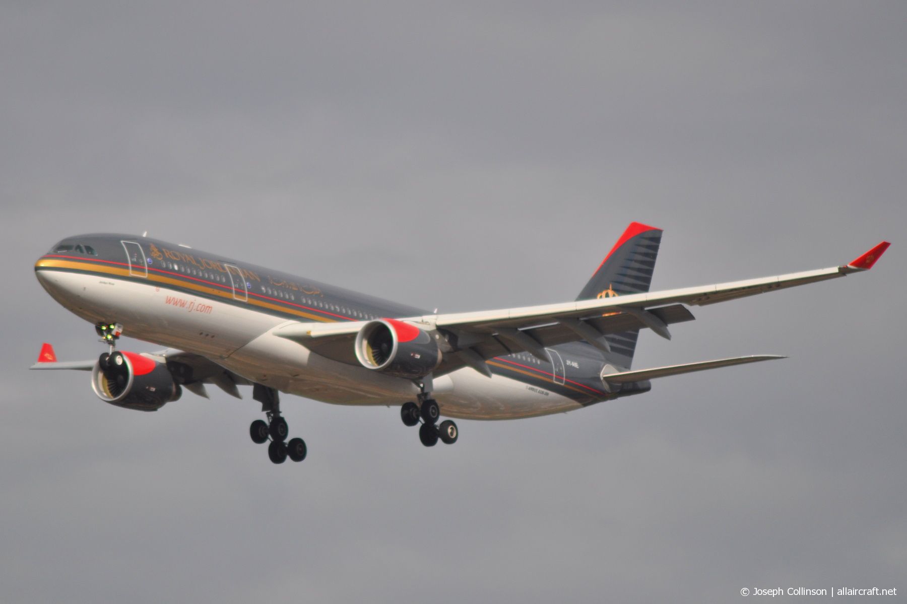 JY-AIE · Airbus A330-223 · (LHR / EGLL)