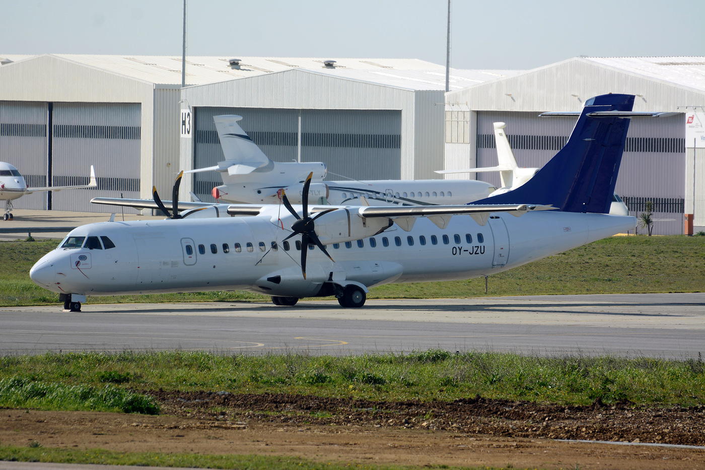 OY-JZU · ATR-72-500 · (LPCS)