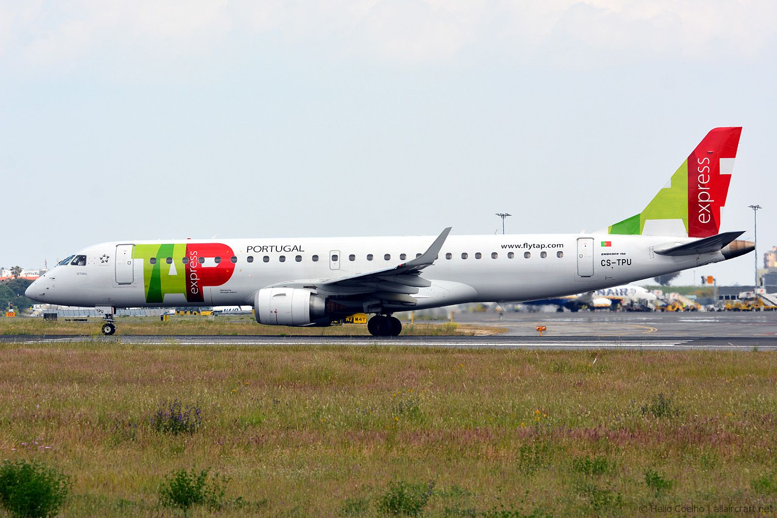 CS-TPU · Embraer 190-100LR · (LIS / LPPT)