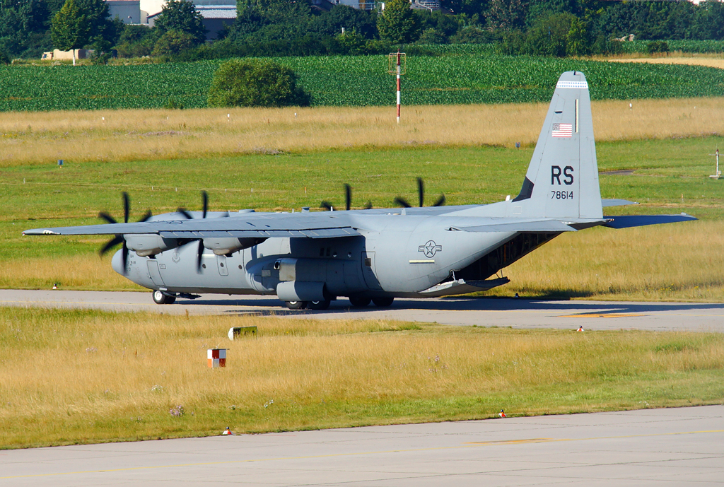 07-8614 · Lockheed Martin C-130J-30 Hercules · (STR / EDDS)