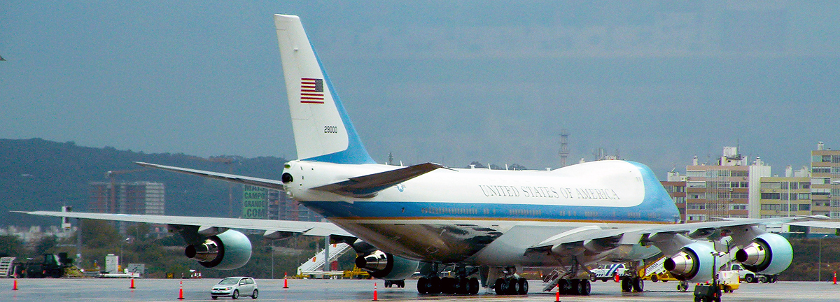 92-9000 · Boeing VC-25A · (LIS / LPPT)
