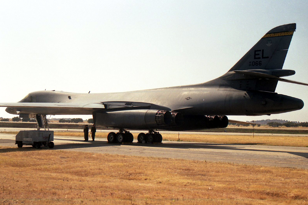 85-0066 · Rockwell B-1B Lancer · (LPBJ)
