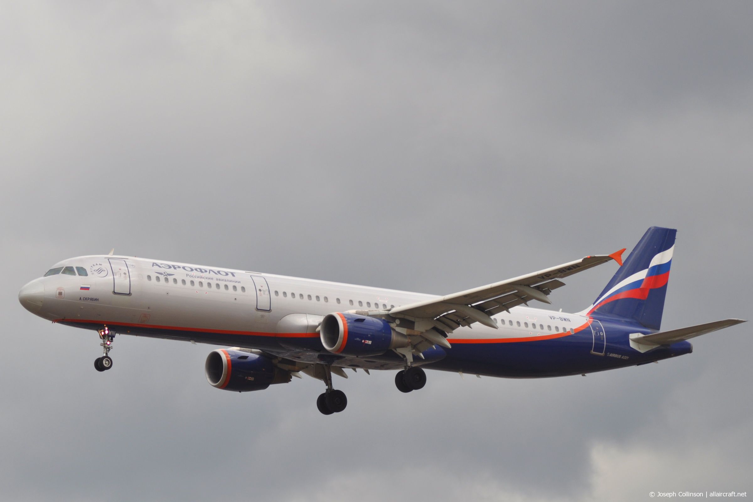 VP-BWN · Airbus A321-211 · (LHR / EGLL)