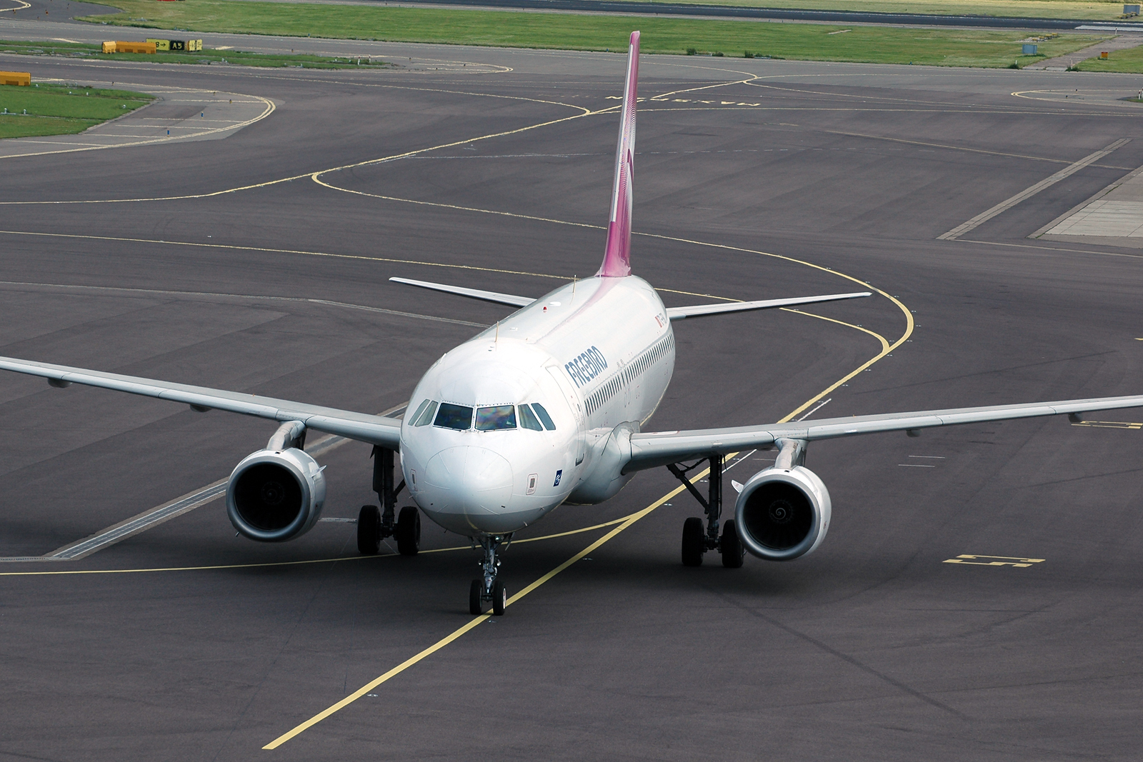 TC-FBR · Airbus A320-232 · (AMS / EHAM)