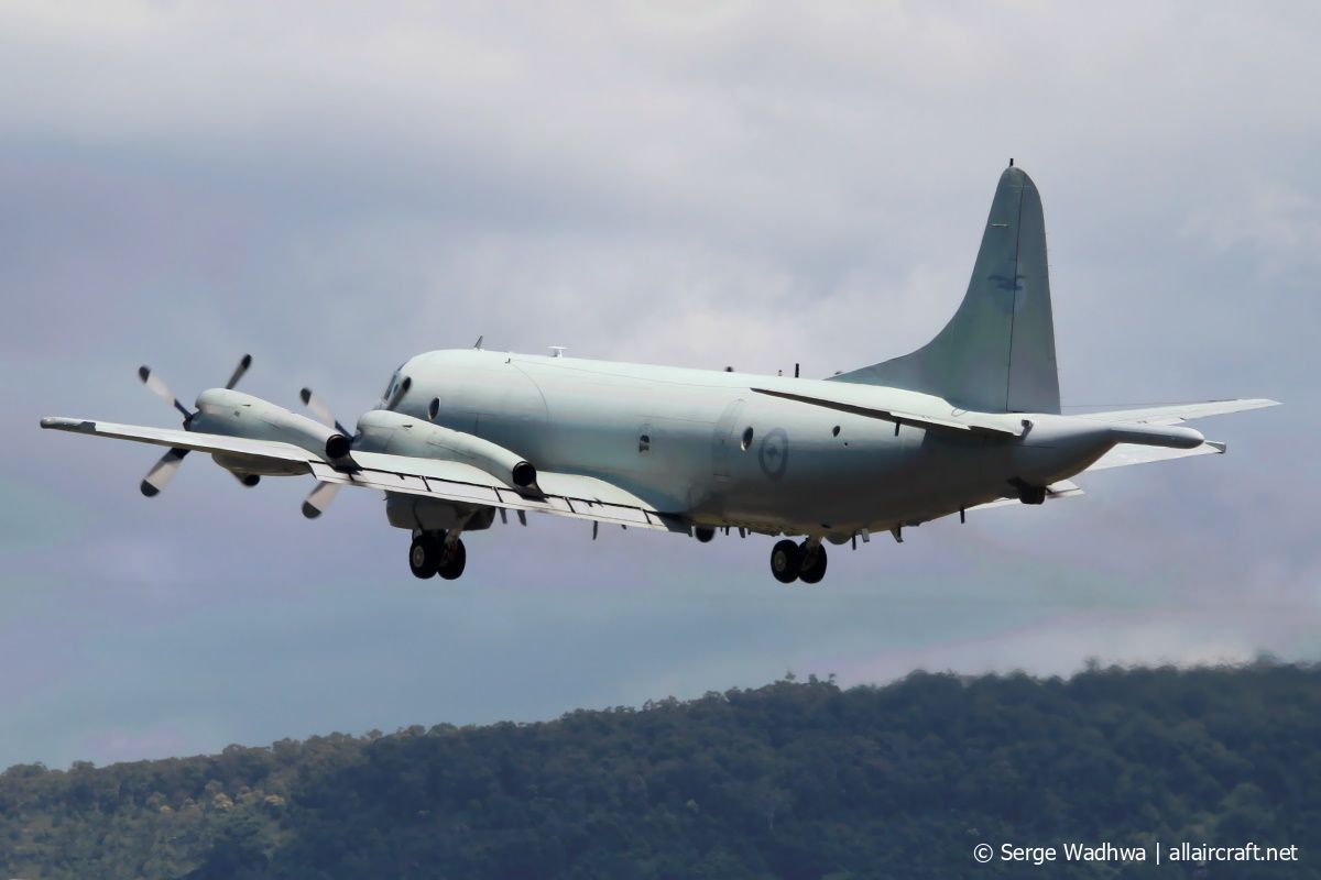 VH-ORI · Lockheed P-3C Orion · (WOL / YWOL)