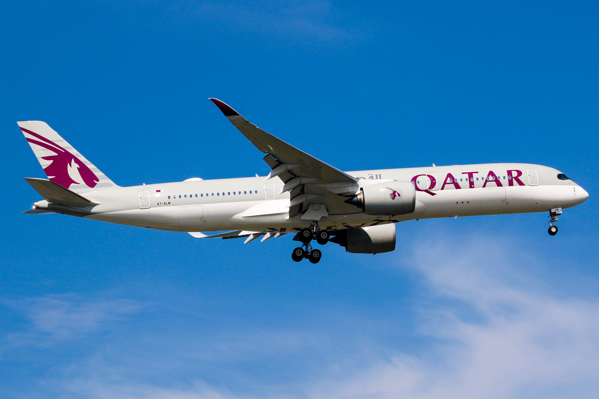 A7-ALM · Airbus A350-941 · (SIN / WSSS)
