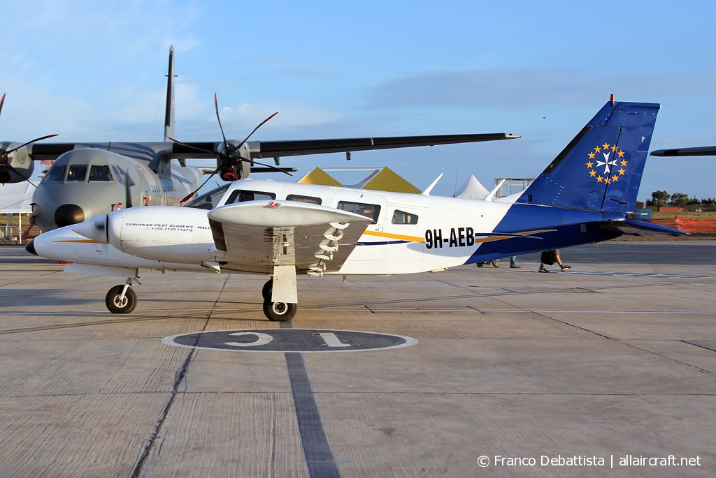 9H-AEB · Piper PA-34-200T Seneca II · (MLA / LMML)