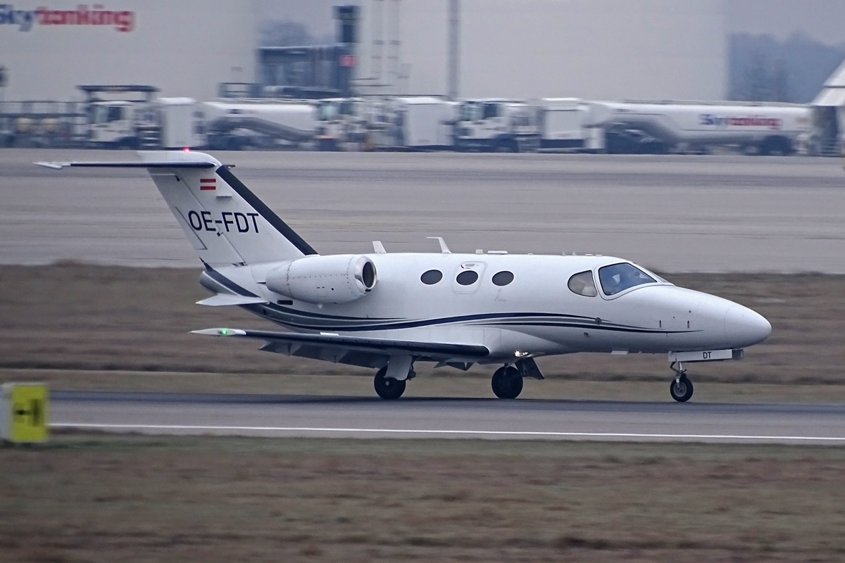 OE-FDT · Cessna 510 Citation Mustang · (STR / EDDS)