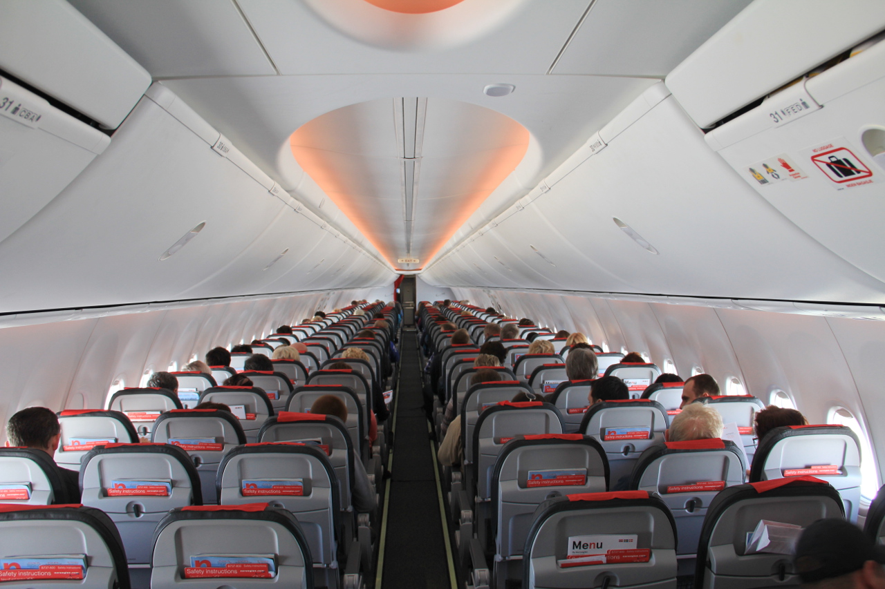 LN-NGT · Boeing 737-8JP(WL) · -