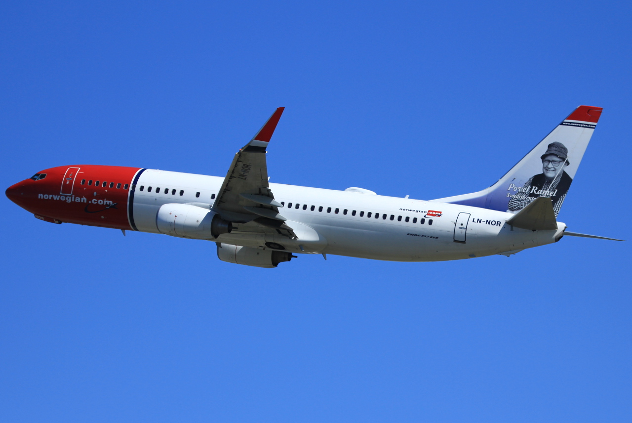 LN-NOR · Boeing 737-81D(WL) · (SVG / ENZV)