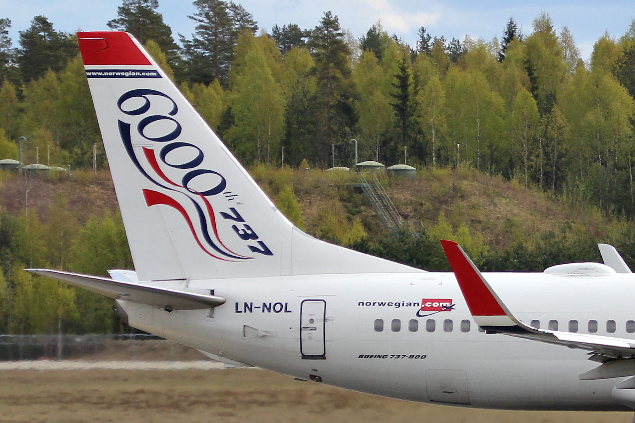LN-NOL · Boeing 737-8Q8(WL) · (OSL / ENGM)