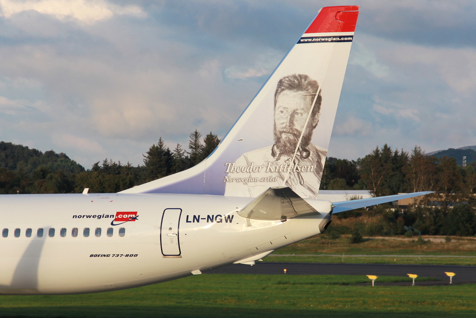 LN-NGW · Boeing 737-8JP(WL) · (SVG / ENZV)