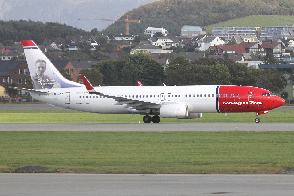 LN-NGB · Boeing 737-8JP(WL) · (SVG / ENZV)