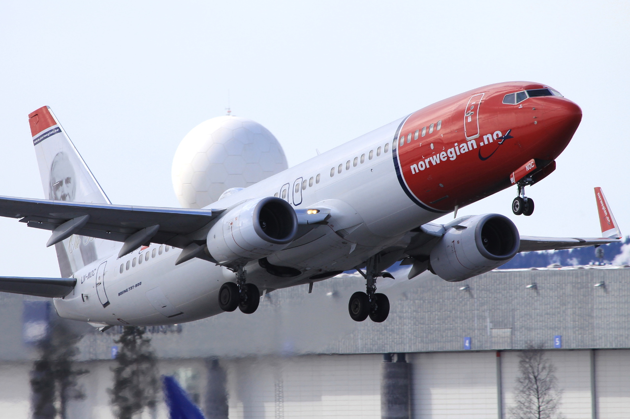 LN-NOC · Boeing 737-81Q(WL) · (OSL / ENGM)