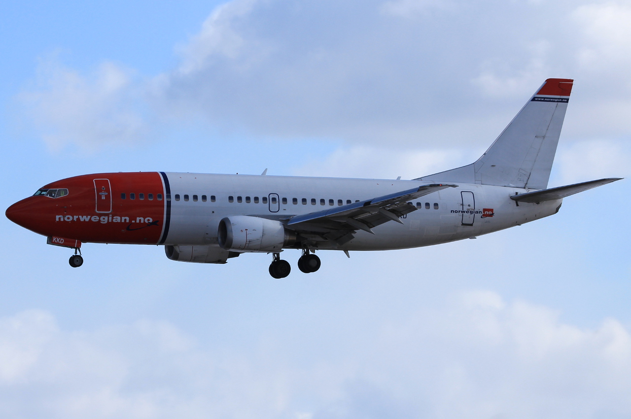 LN-KKD · Boeing 737-33V · (OSL / ENGM)