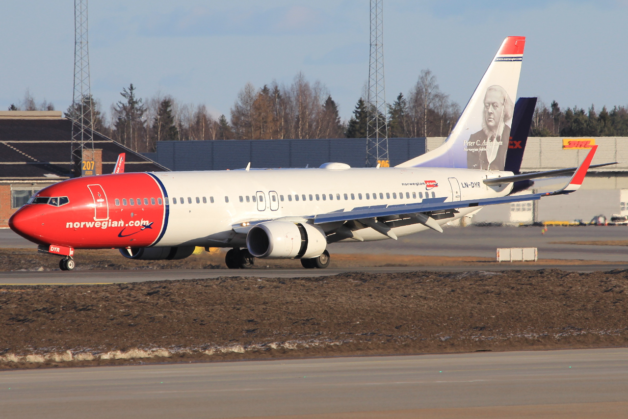 LN-DYR · Boeing 737-8JP(WL) · (OSL / ENGM)