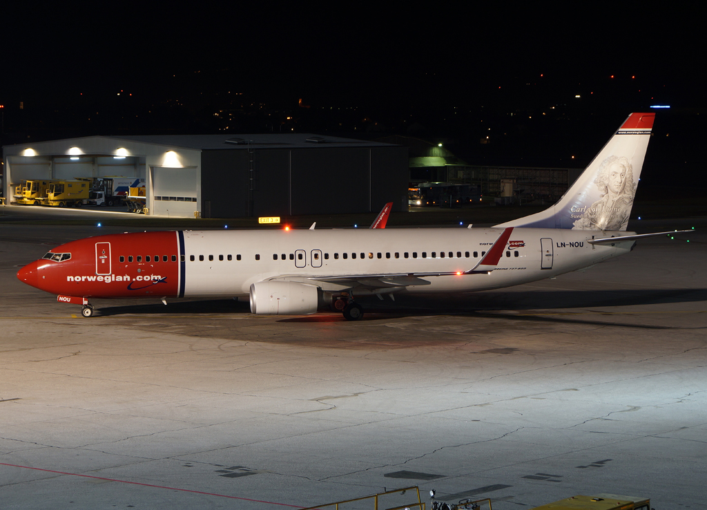 LN-NOU · Boeing 737-8FZ(WL) · (SZG / LOWS)