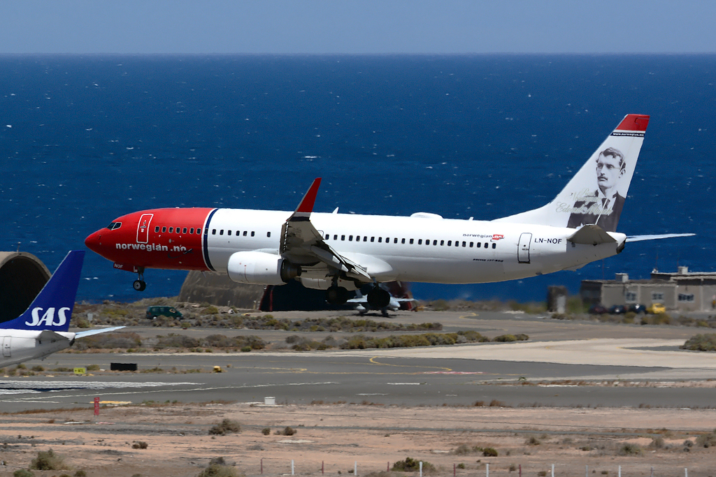 LN-NOF · Boeing 737-86N(WL) · (LPA / GCLP)
