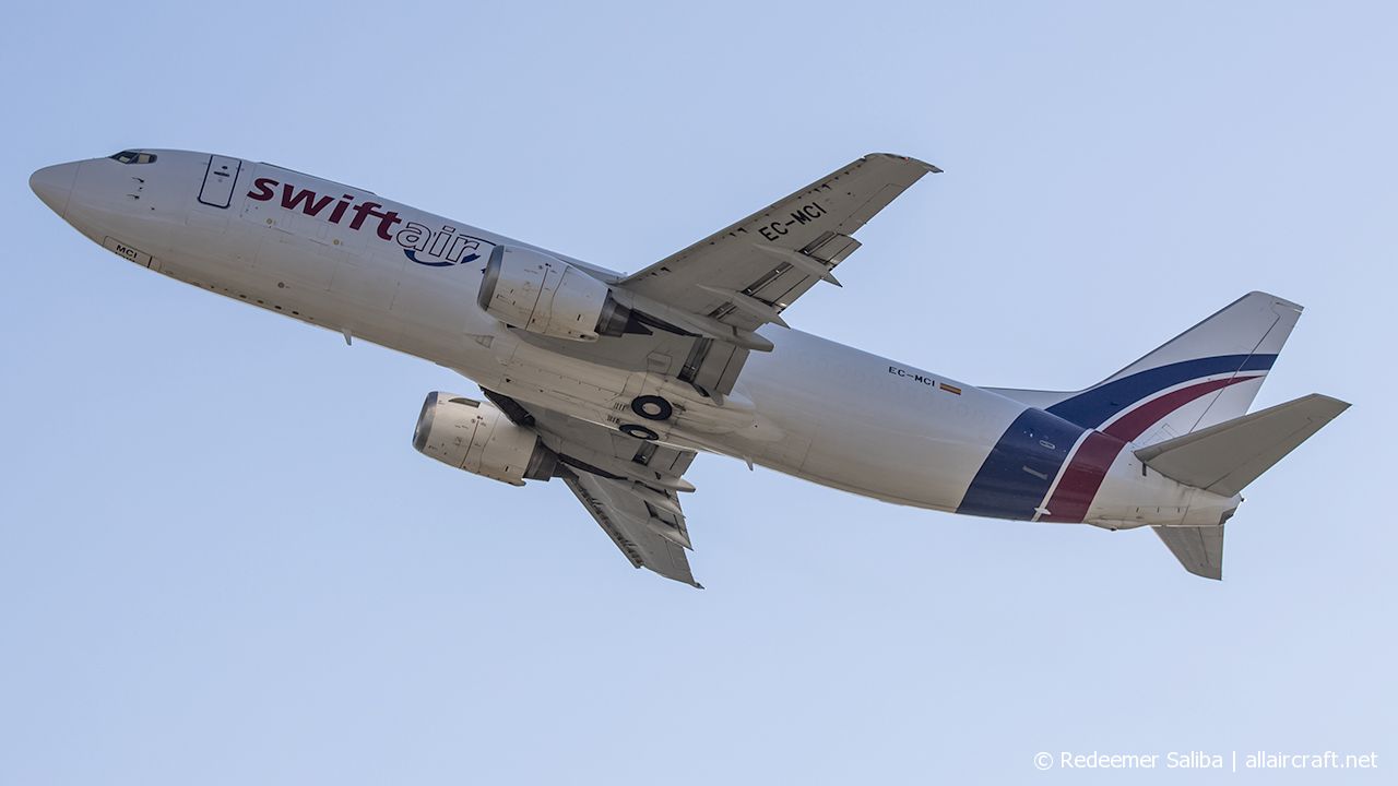 EC-MCI · Boeing 737-4Q8(SF) · (MLA / LMML)