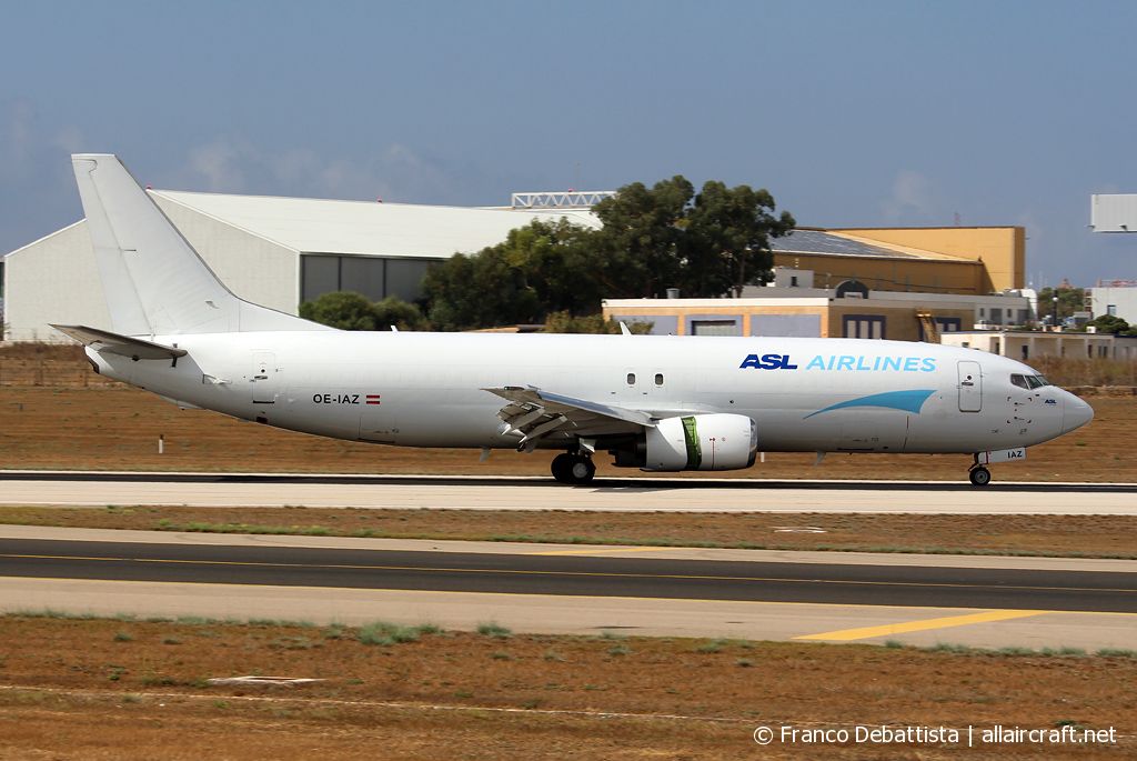 OE-IAZ · Boeing 737-4Q8(SF) · (MLA / LMML)