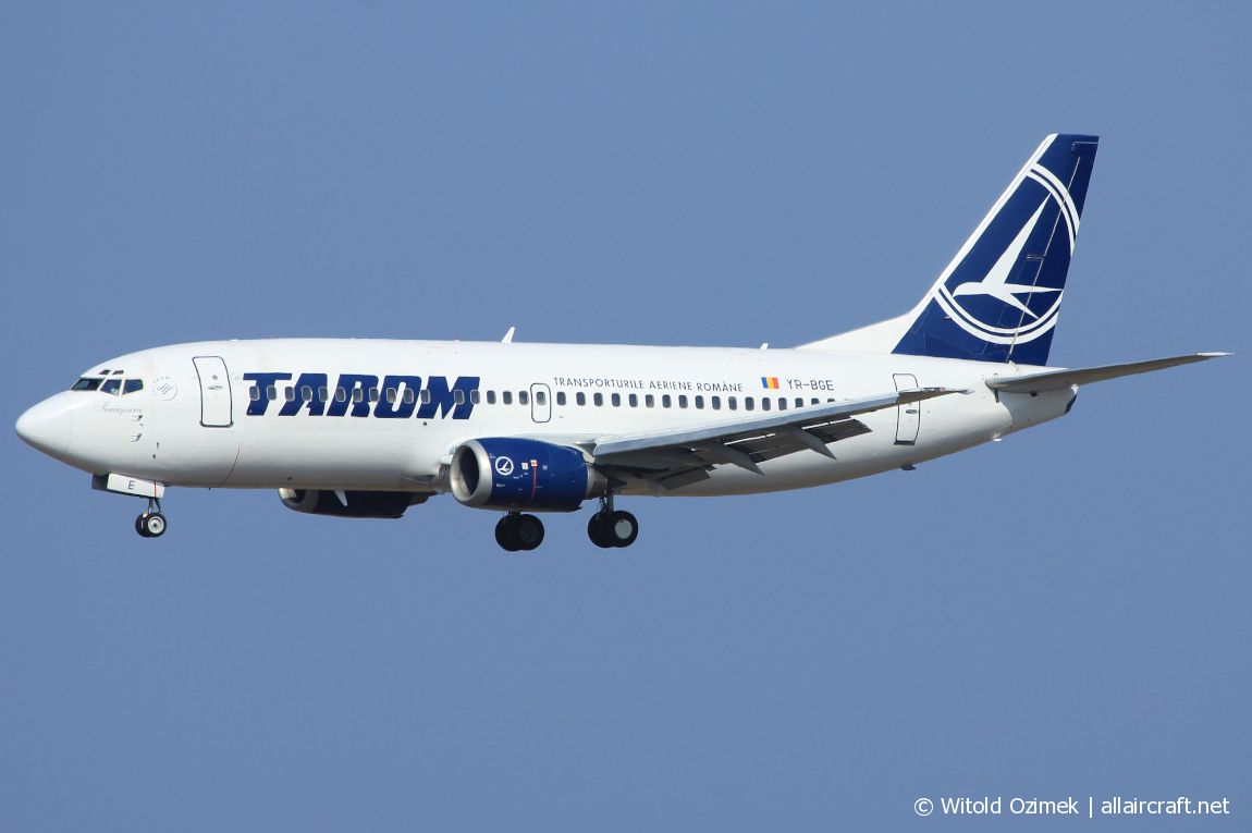 YR-BGE · Boeing 737-38J · (FCO / LIRF)