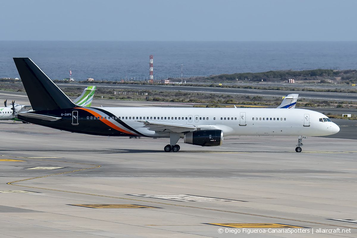 G-ZAPX · Boeing 757-256 · (LPA / GCLP)