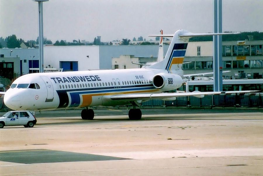SE-DUC · Fokker 100 · (ORY / LFPO)