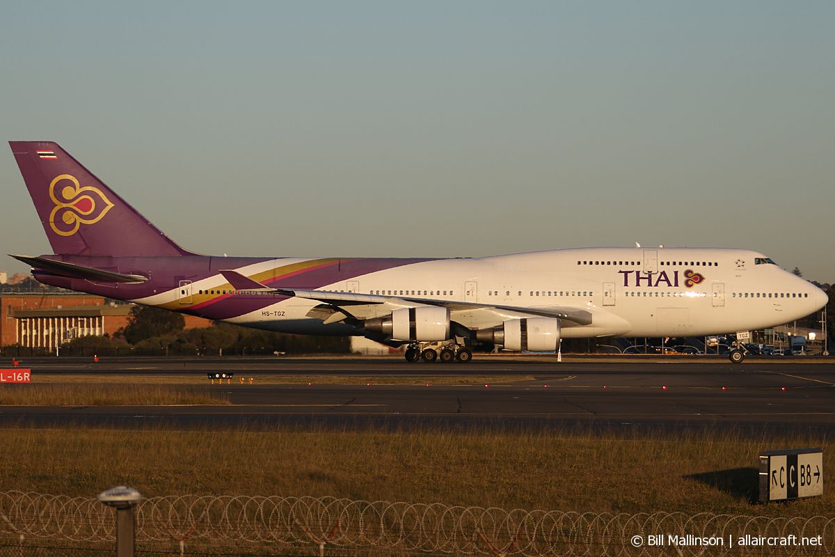 HS-TGZ · Boeing 747-4D7 · (SYD / YSSY)
