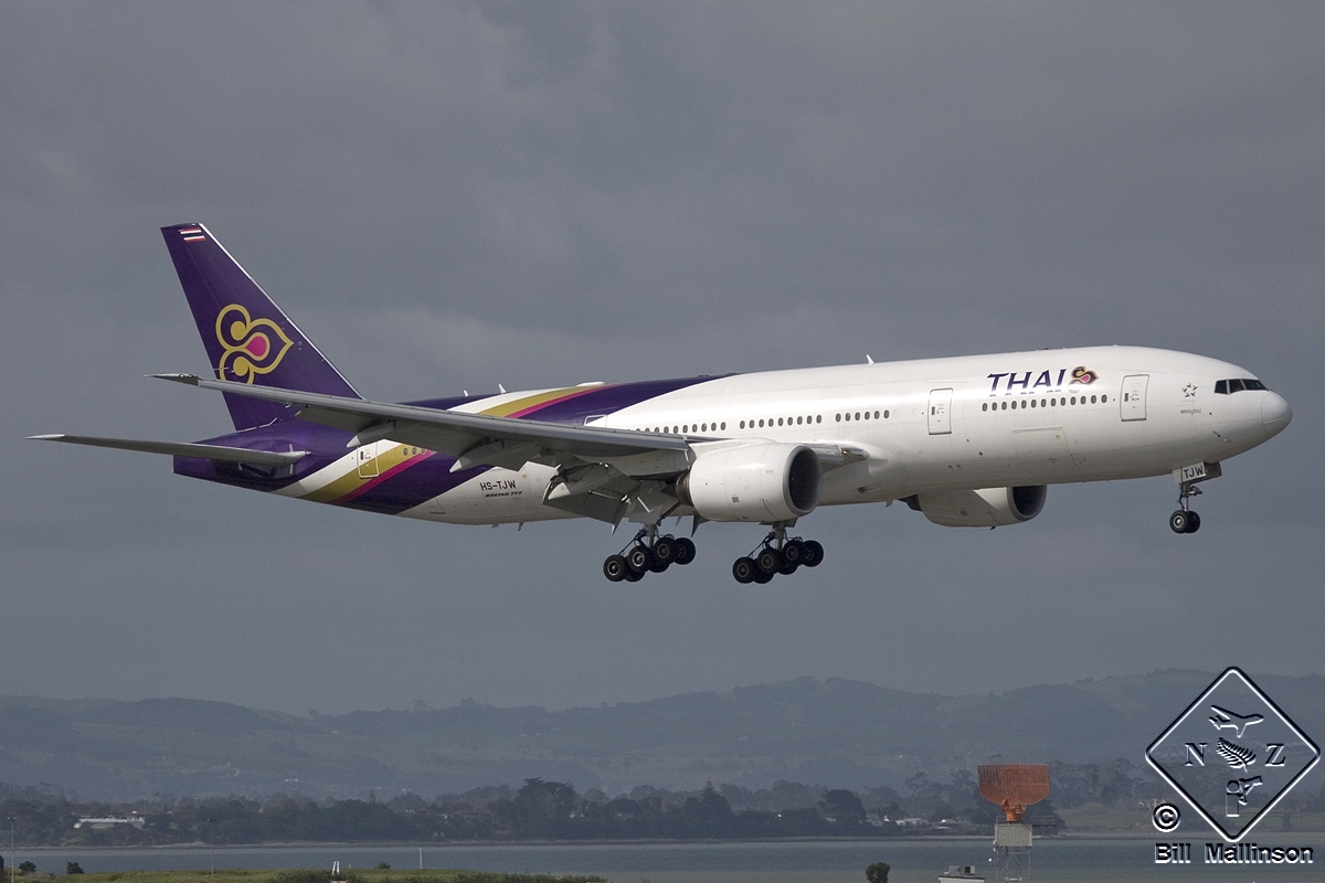 HS-TJW · Boeing 777-2D7/ER · (AKL / NZAA)