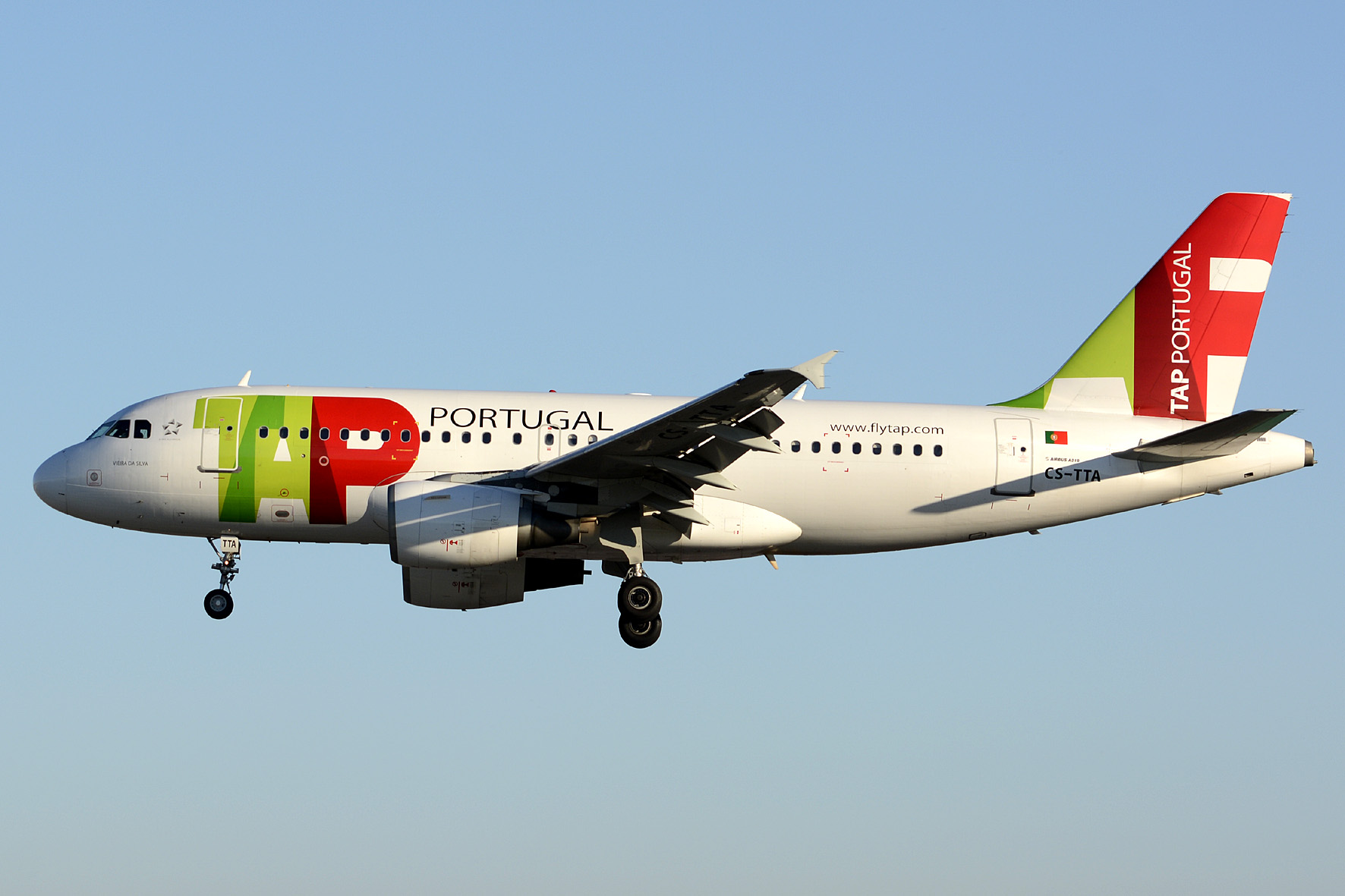CS-TTA · Airbus A319-111 · (LIS / LPPT)