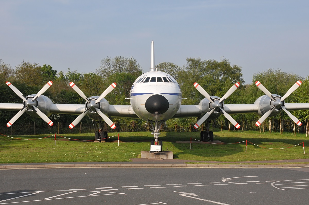 XM497 · Bristol 175 Britannia 312F · (EGWC)