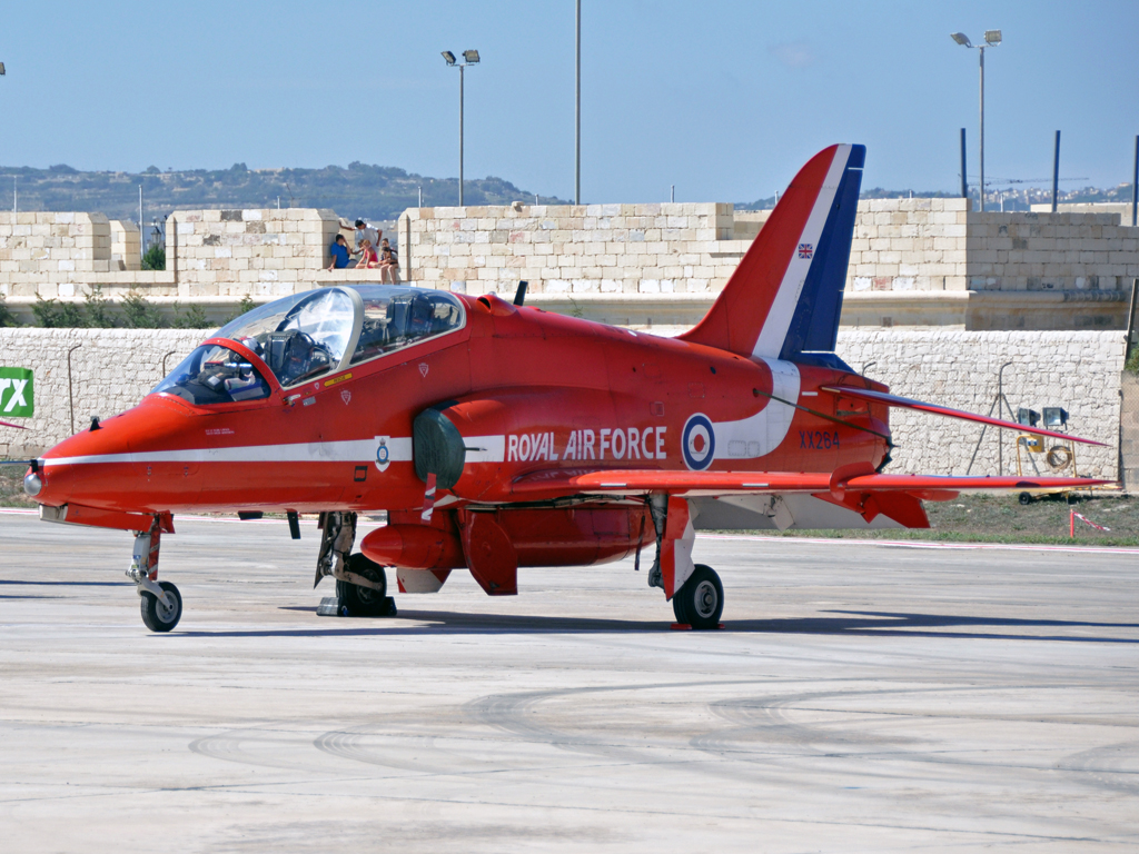 XX264 · Hawker Siddeley Hawk T.1A · (MLA / LMML)