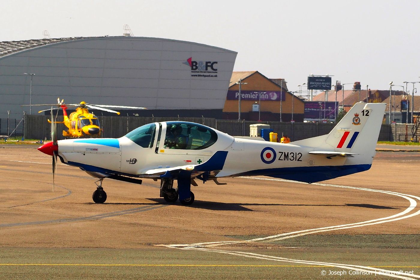 ZM312 · Grob G120TP-A Prefect T1 · (BLK / EGNH)