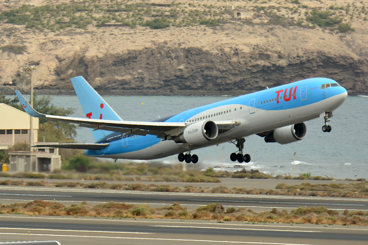 G-OBYG · Boeing 767-304(ER)(WL) · (LPA / GCLP)