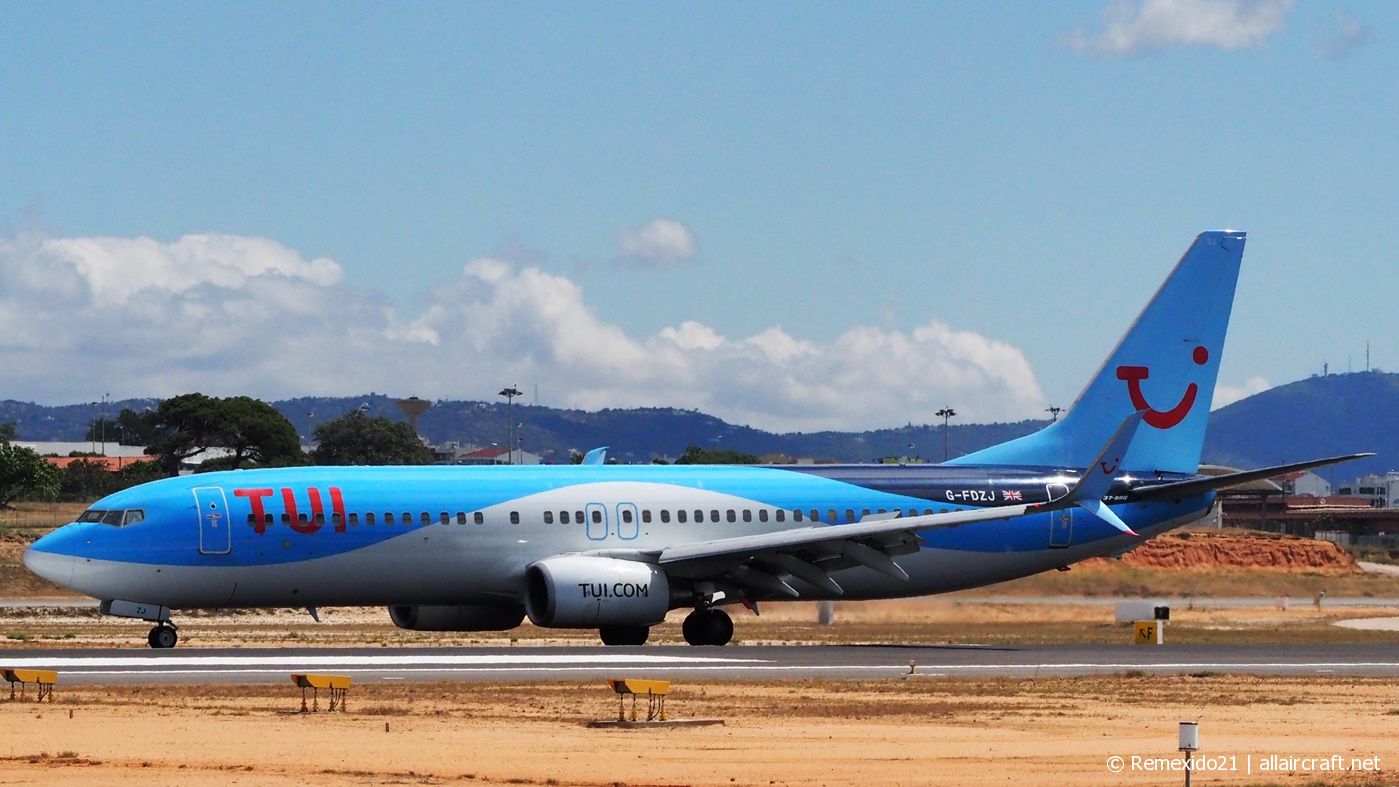 G-FDZJ · Boeing 737-8K5(WL) · (FAO / LPFR)