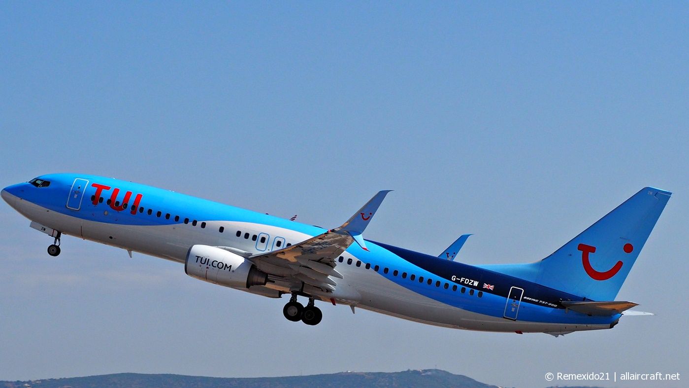 G-FDZW · Boeing 737-8K5(WL) · (FAO / LPFR)