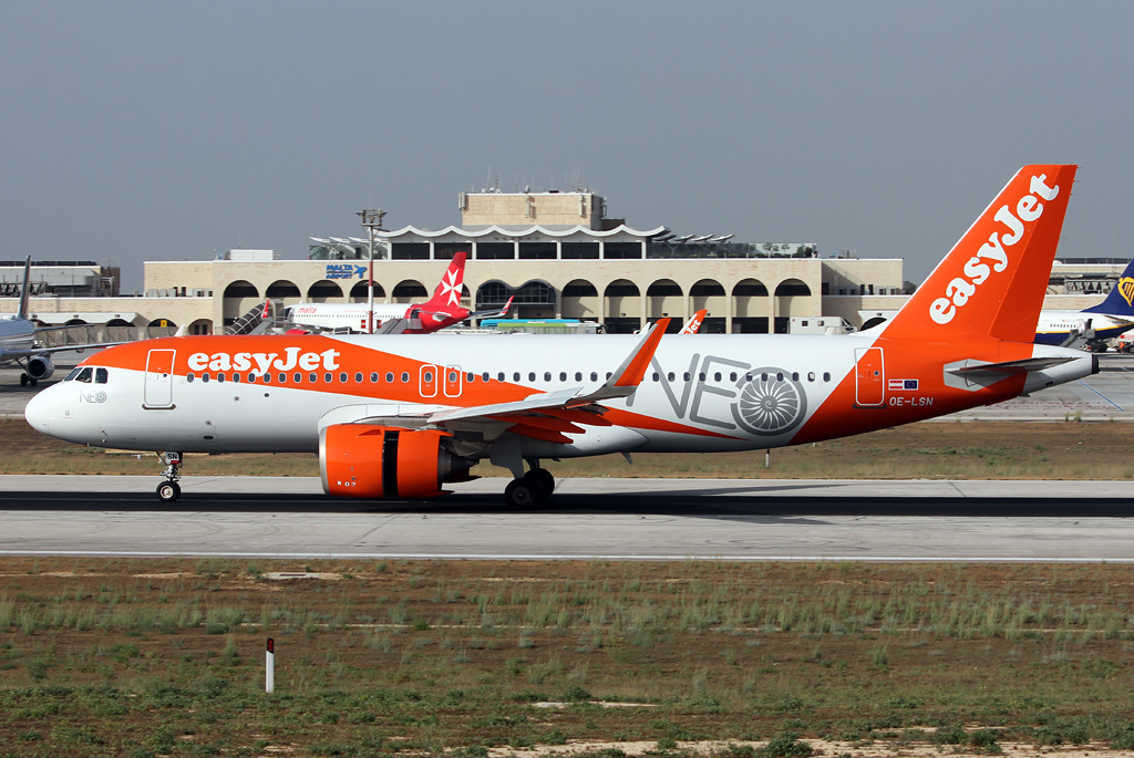 OE-LSN · Airbus A320-251N · MLA / LMML