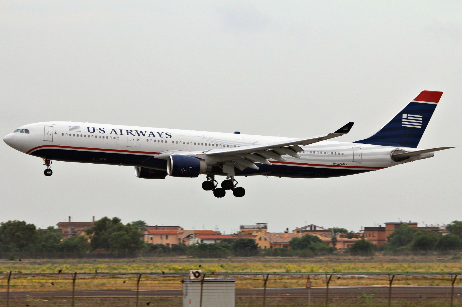 N270AY · Airbus A330-323 · (FCO / LIRF)