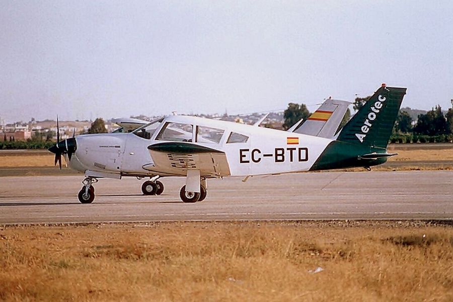 EC-BTD · Piper PA-28R-200 Cherokee Arrow · (SVQ / LEZL)