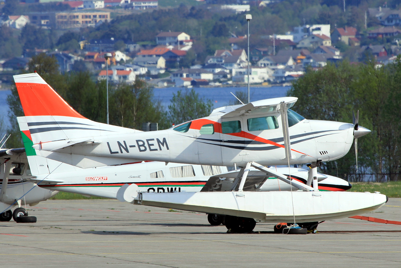 LN-BEM · Cessna U206E Stationair · (SVG / ENZV)