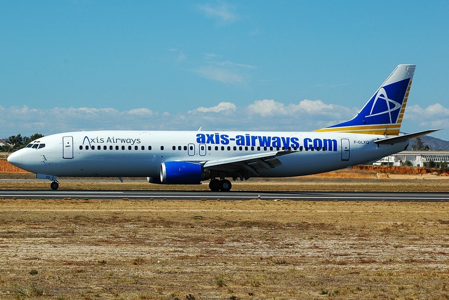 F-GLXQ · Boeing 737-4Y0 · (FAO / LPFR)